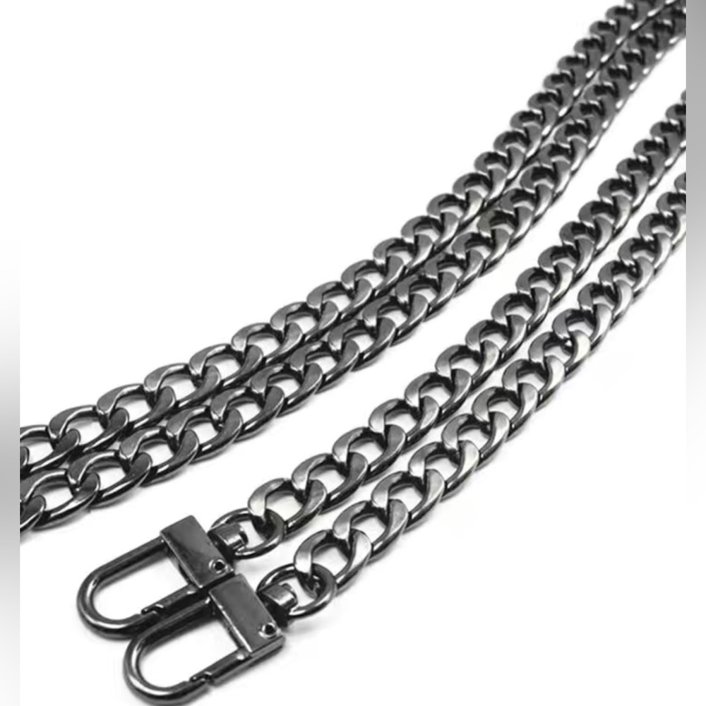 Reserved for alisha260 NWOT 23.6” Flat Shoulder Bag Replacement Chain